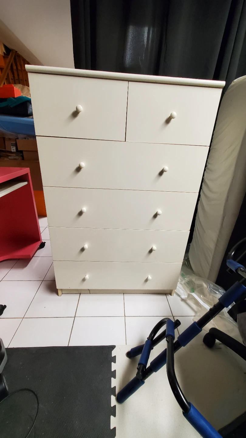 White 6-Drawer Dresser