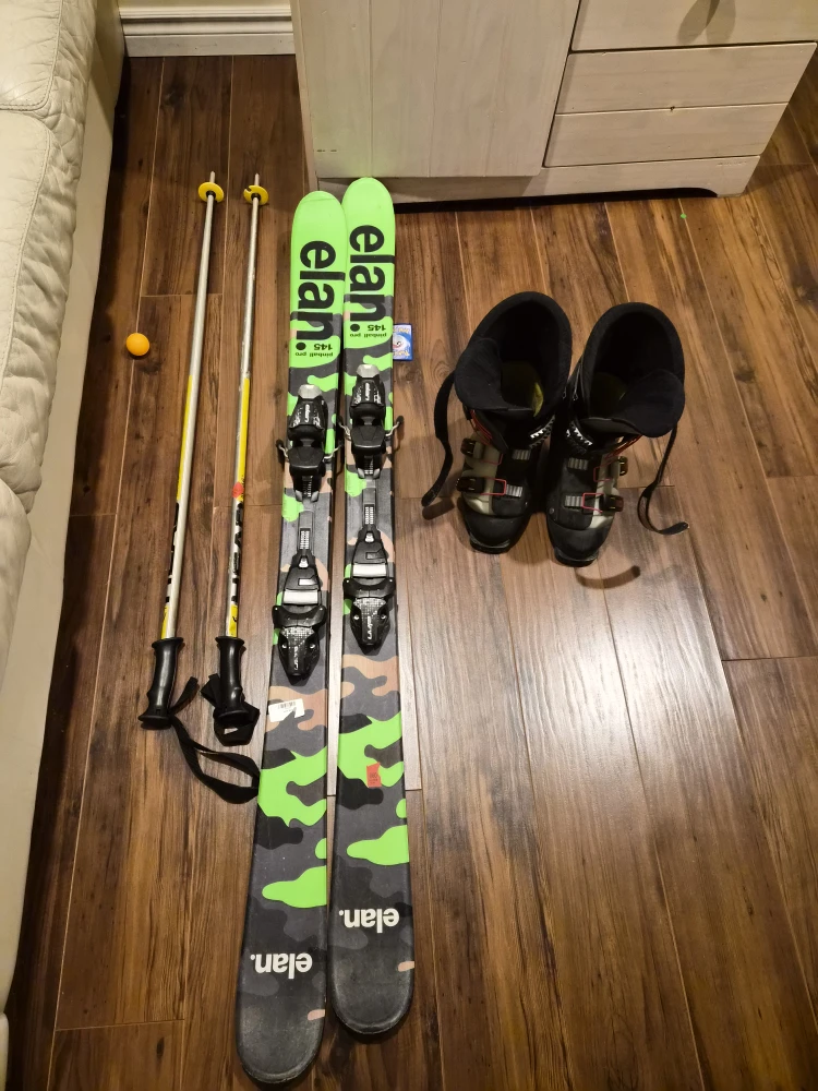 Elan Pinball Pro 145 Skis with Head Poles & Boots