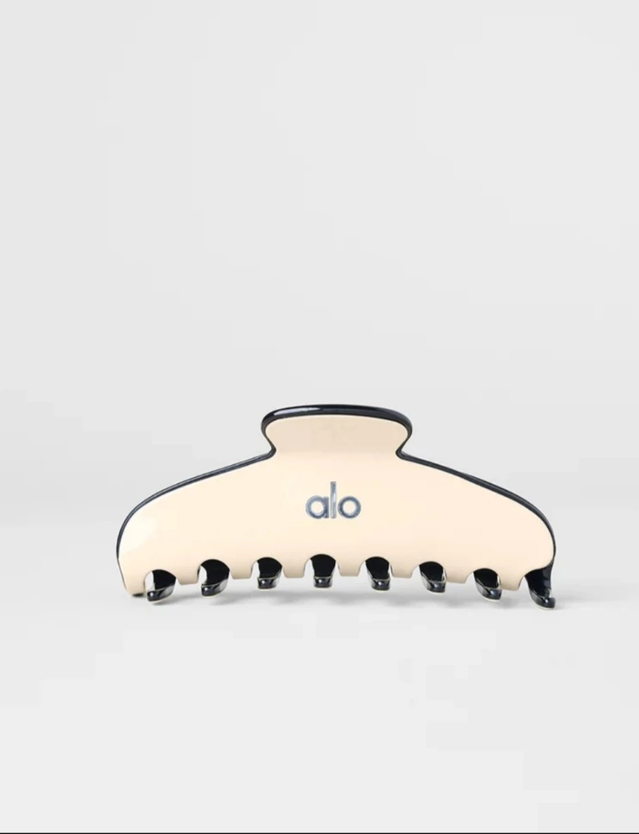 NEW Alo Yoga Outline Claw Clip