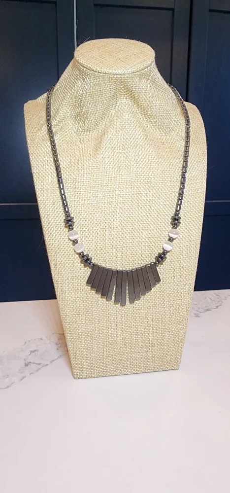 Vintage 1980’s Hematite Stone Fringe Necklace image indicator(3)