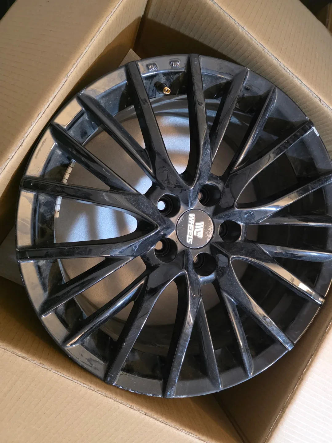 WC Wheels 18x8.0 Black Alloy Rim