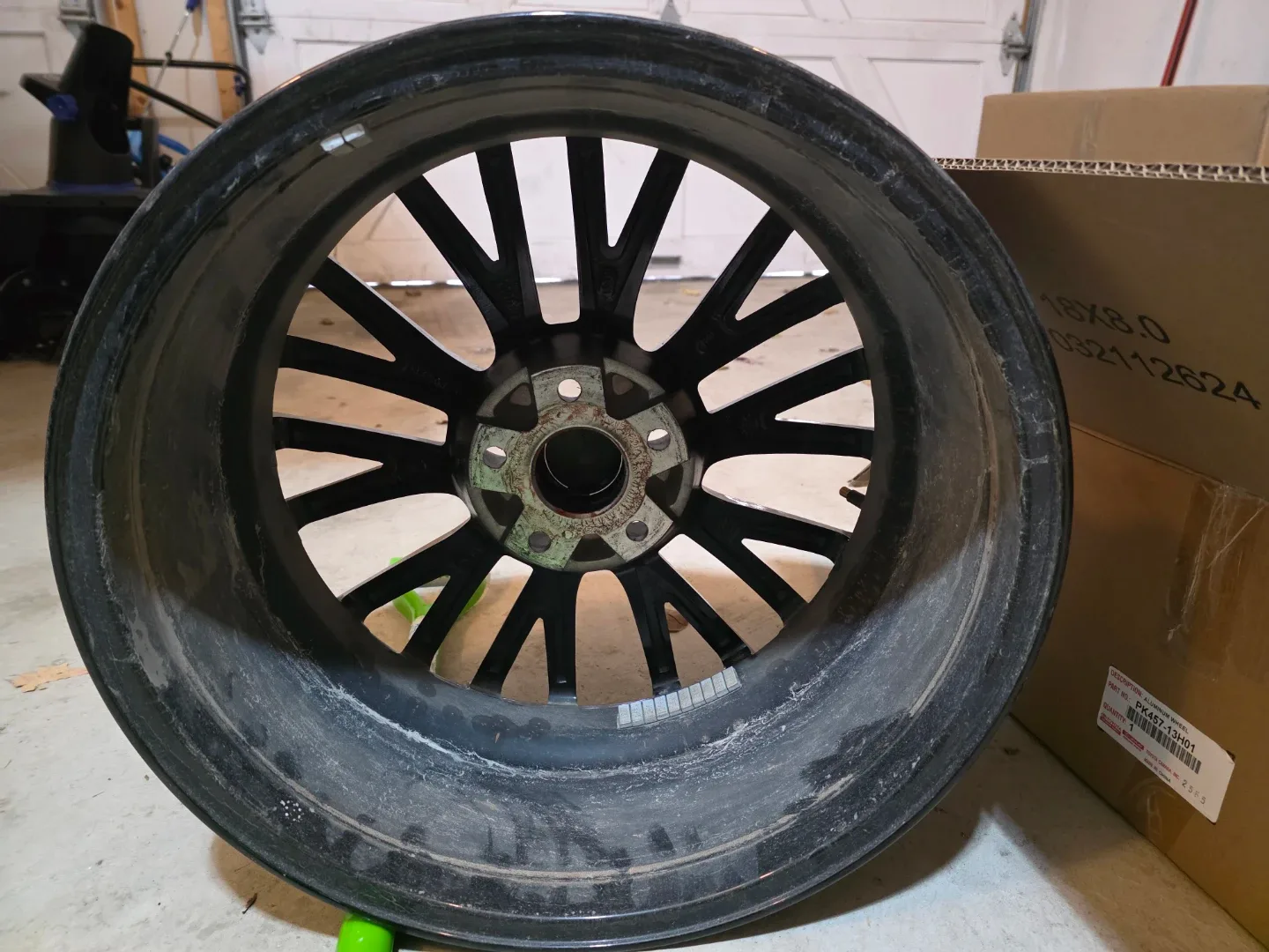 WC Wheels 18x8.0 Black Alloy Rim image indicator(4)