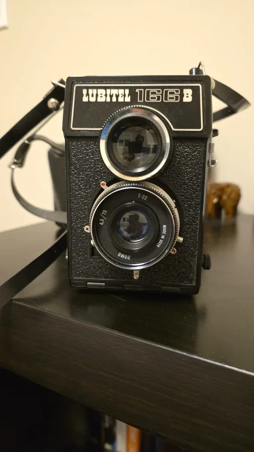 Lubitel 166B Film Camera image indicator(2)
