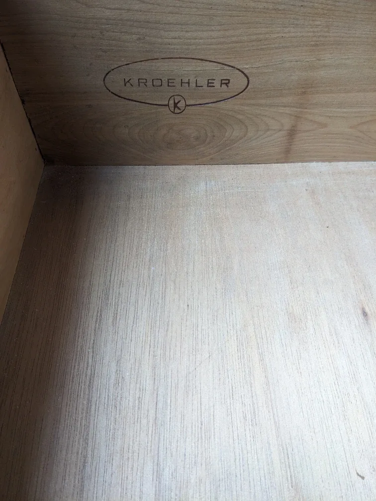 Kroehler Pair of Nightstands in Solid Wood image indicator(7)