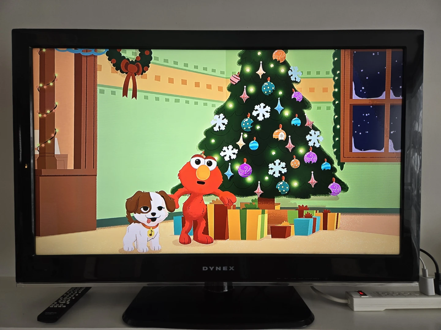 40 inch Full HD TV with Remote - photo 2