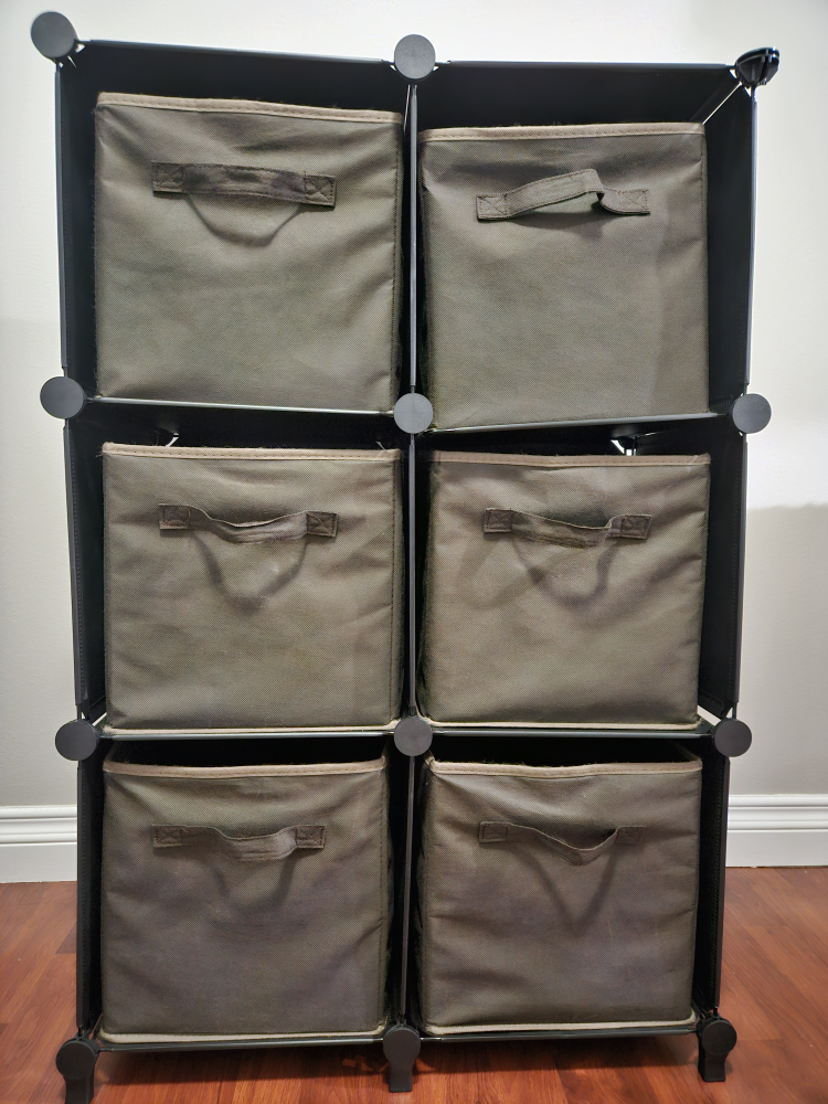Cube Storage Shelf with fabric bins