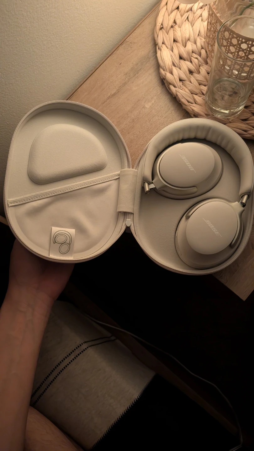 Bose QuietComfort UltraHeadphones - White