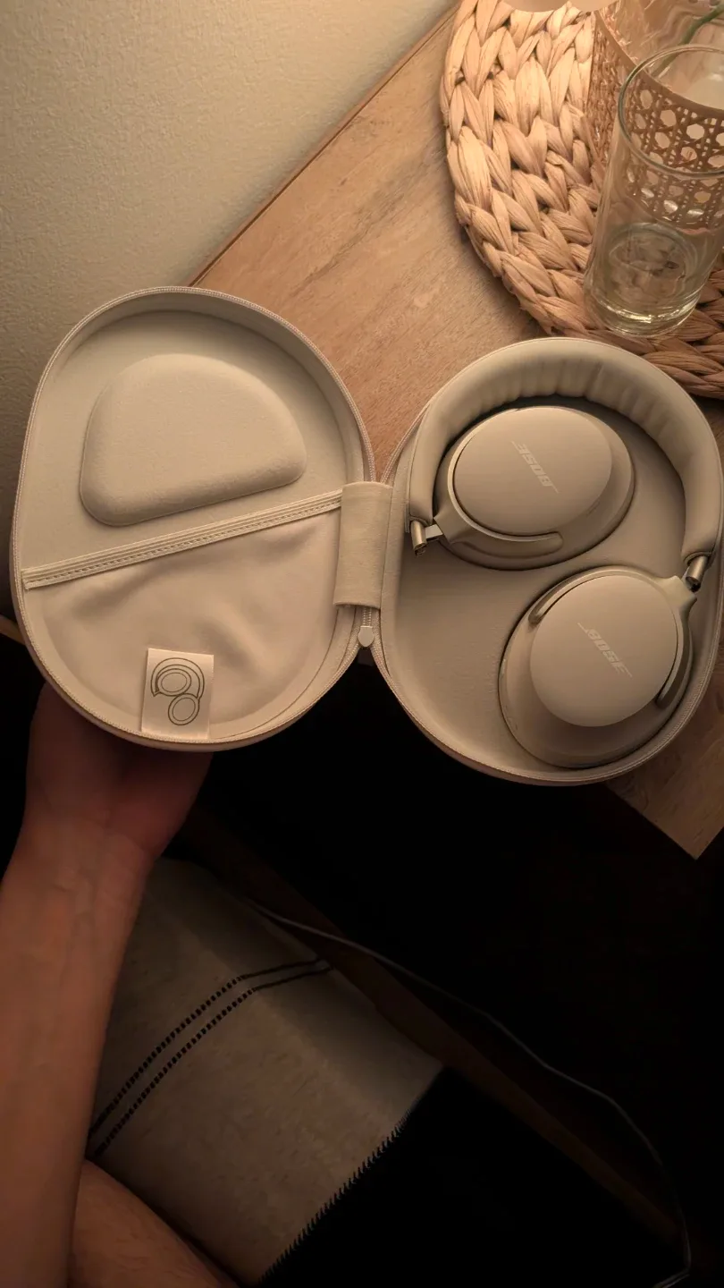 Bose QuietComfort UltraHeadphones - White