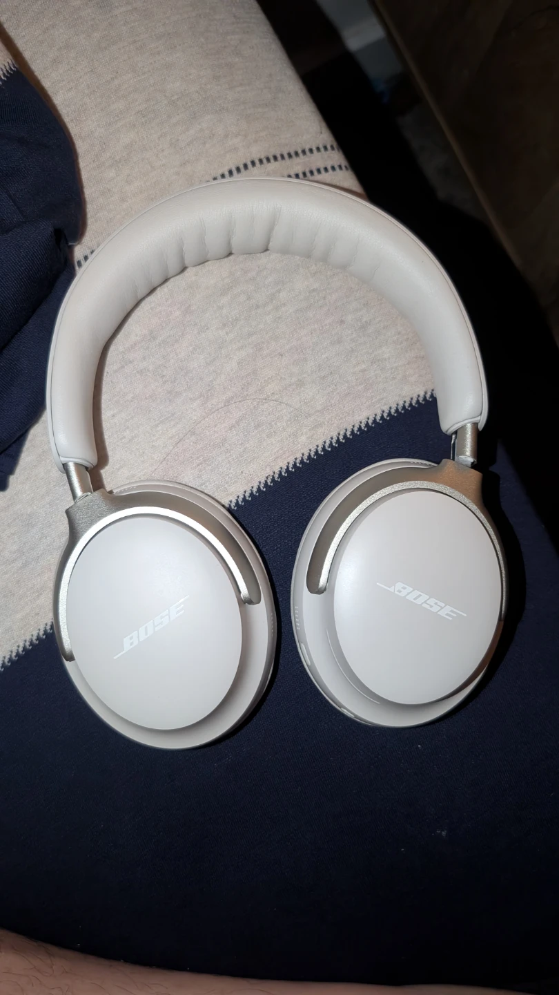 Bose QuietComfort UltraHeadphones - White - photo 2