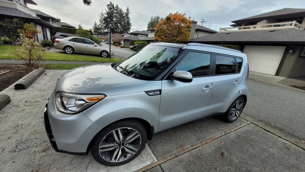 2015 Kia Soul (Top Trim) - Panoramic Sunroof, Leather, Nav!