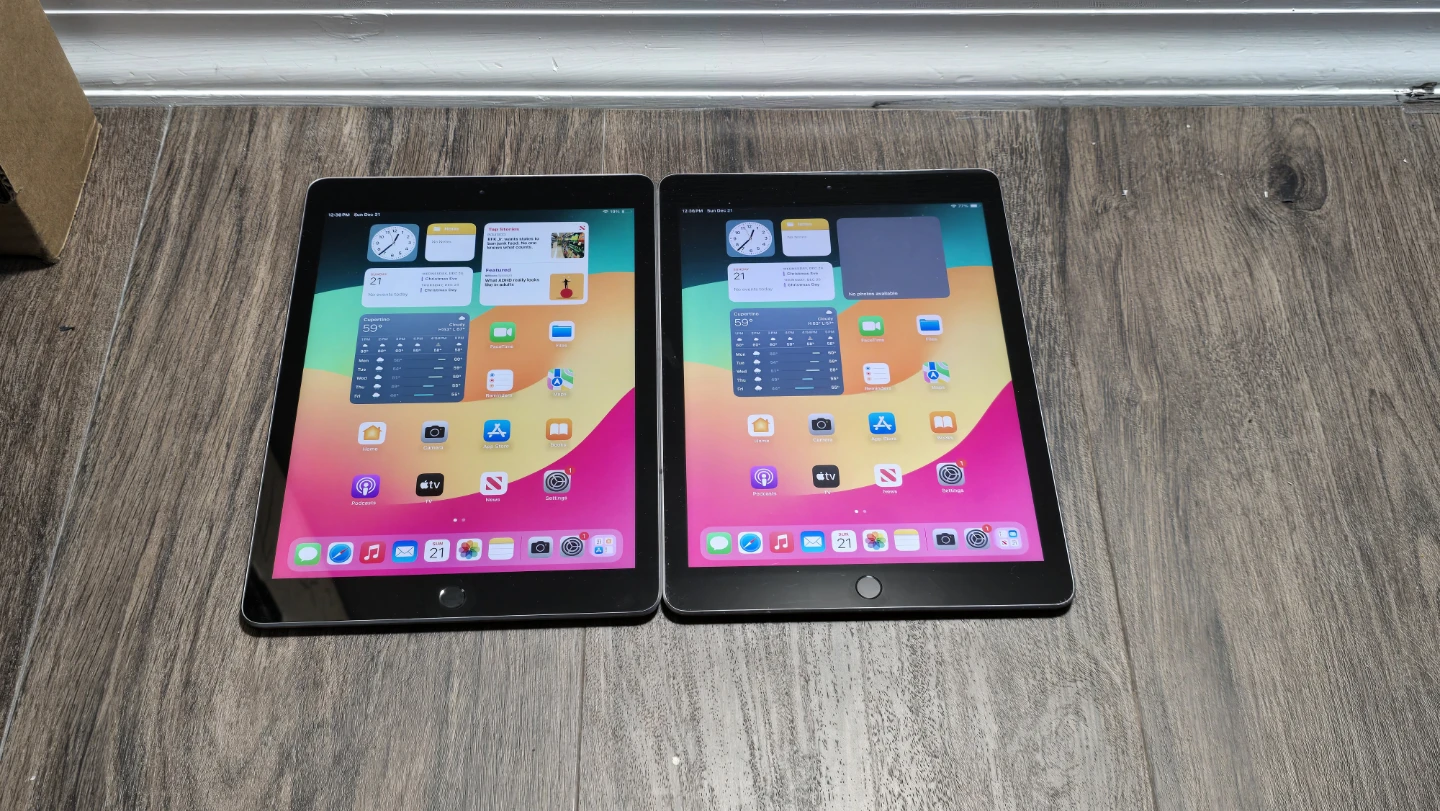 Apple iPad (6th Generation) 9.7"  32gb wifi (very good)