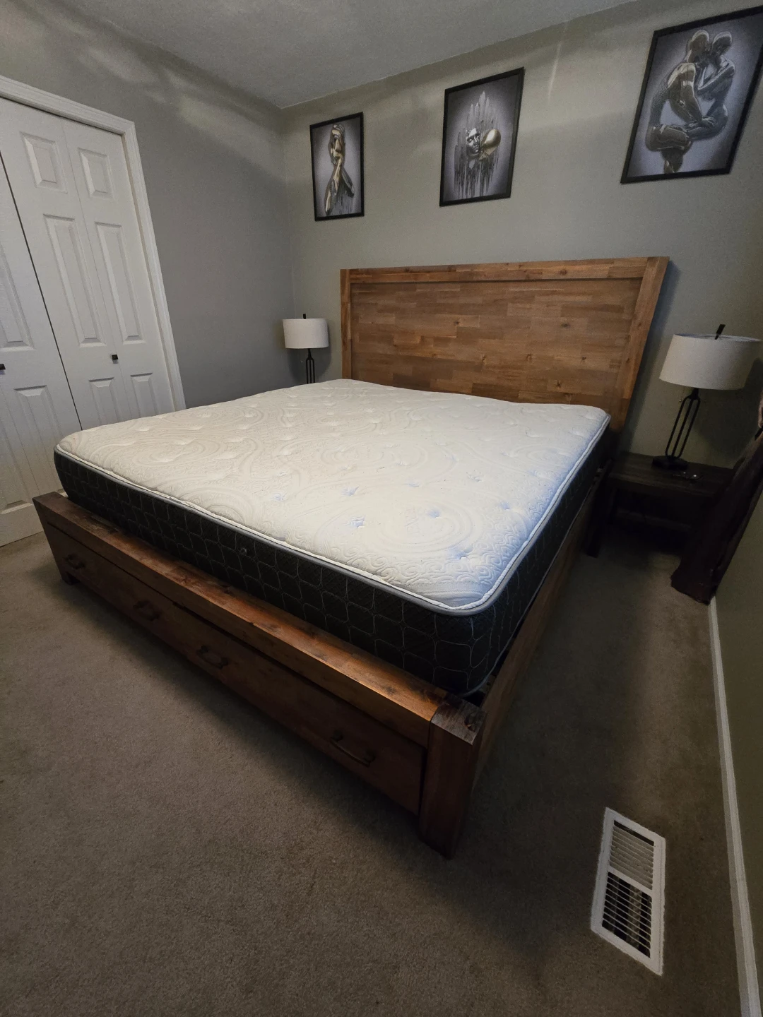 Wood Bedroom Set - King Bed, Dresser, Mirror - photo 2
