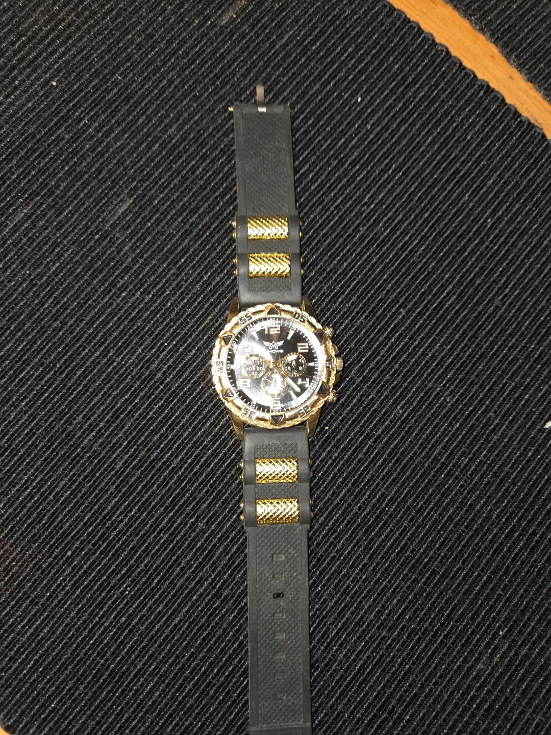 #Cleanout Crowe Gold & Black Watch