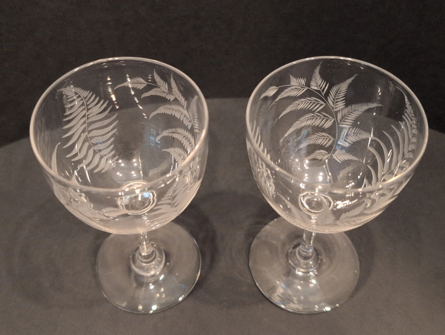 Vintage Etched Fern Champagne Glasses - Set of 2 - photo 2