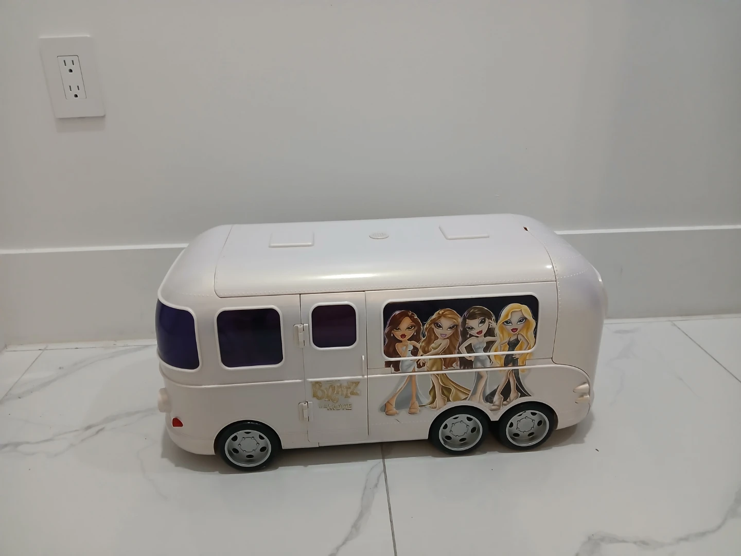 Bratz Remote Control Cruiser