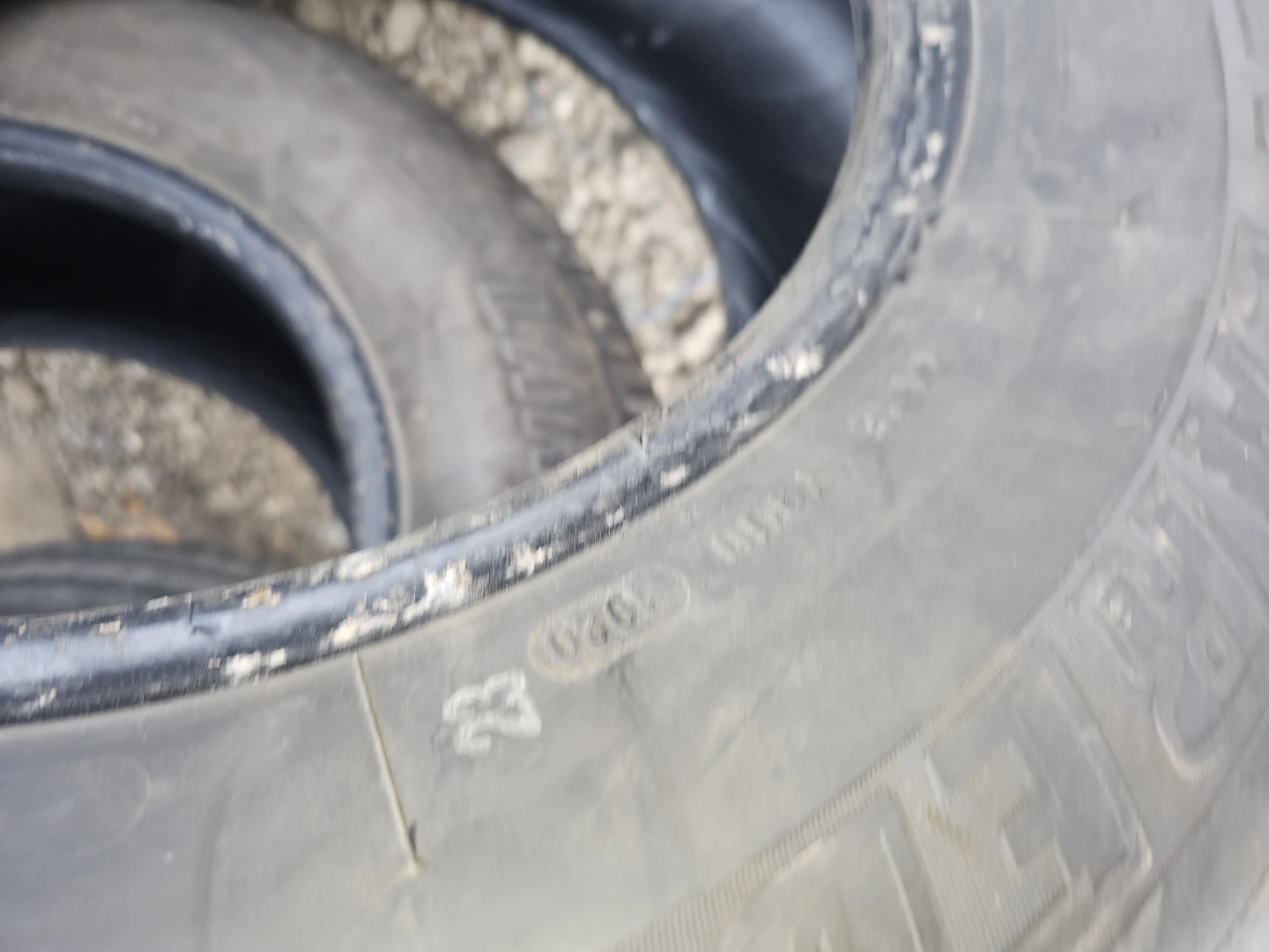 2X235/70/R16 uniroyal cross-country Touring  as only 2 - photo 4