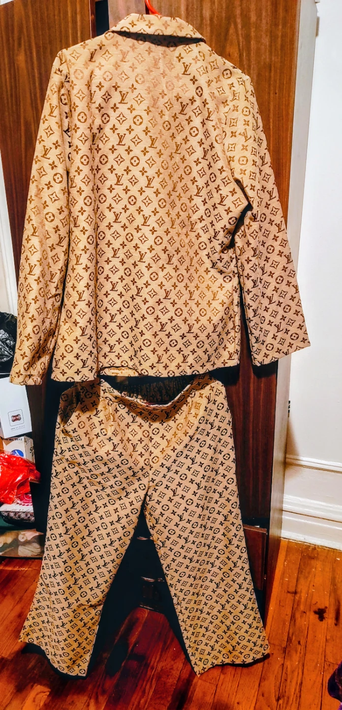 Louis Vuitton Pants Set Size medium possibly large