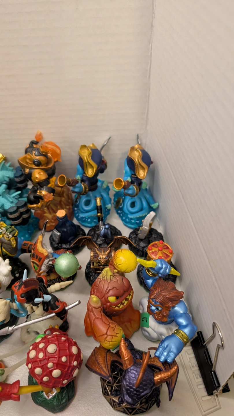 Skylanders Figures - Lot of Various Characters - photo 2
