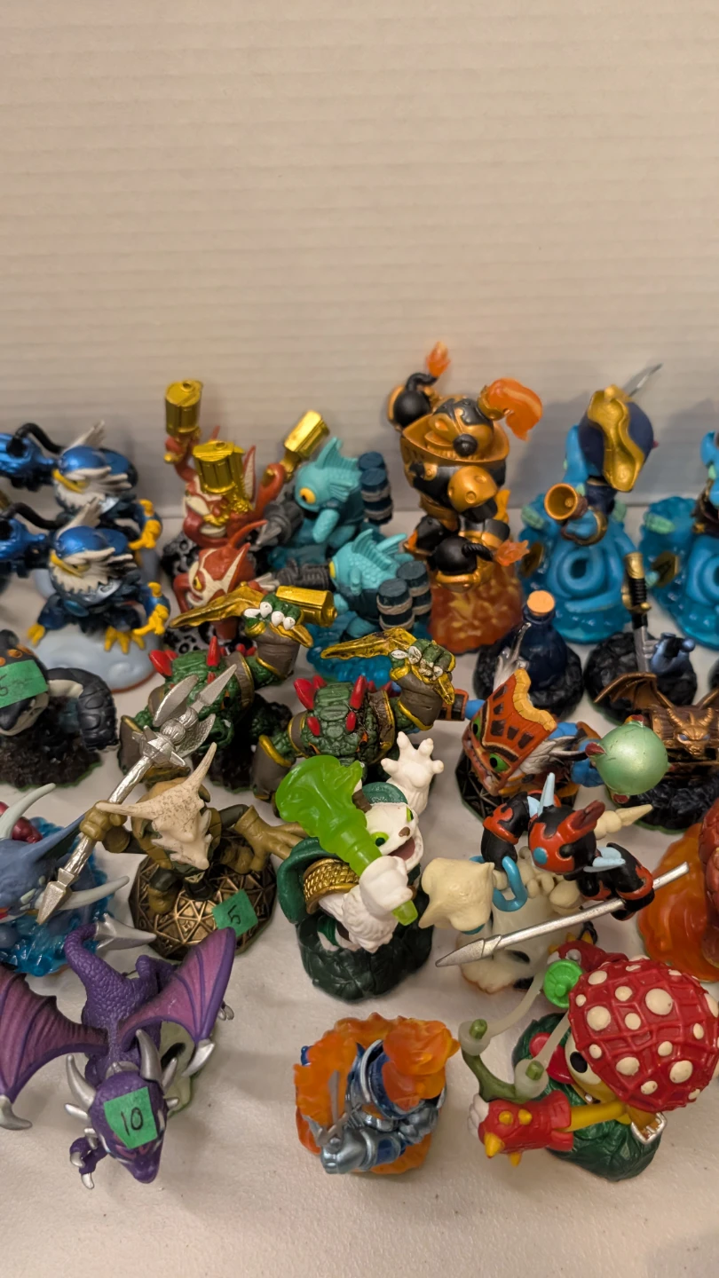 Skylanders Figures - Lot of Various Characters - photo 3