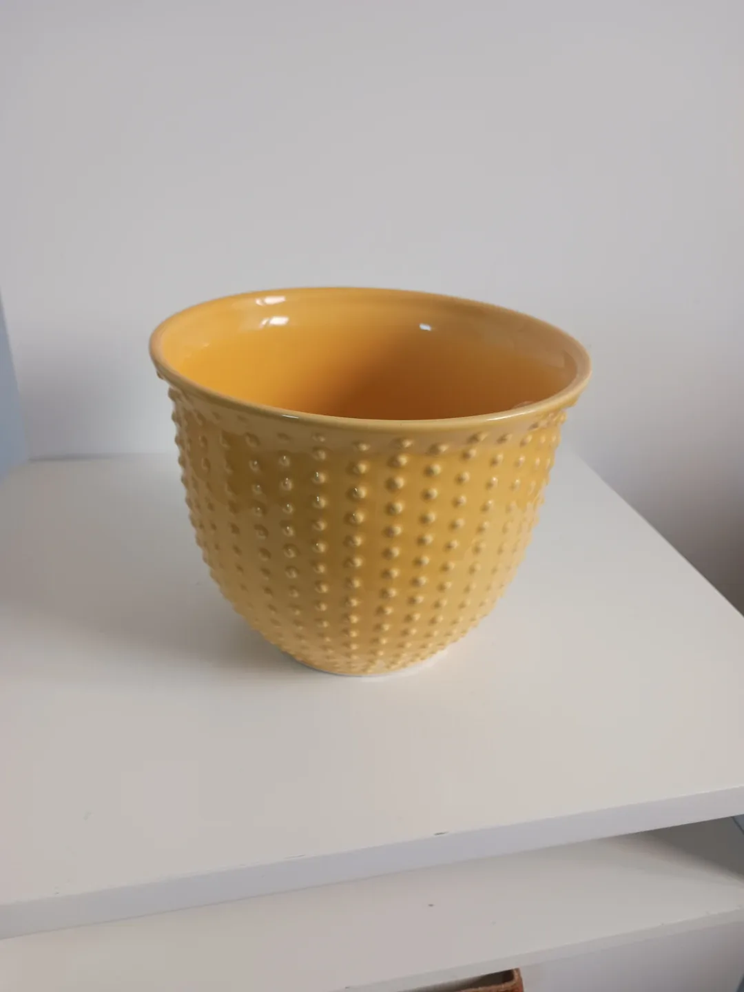 Sunny Yellow Textured Ceramic Planter / Pot image indicator(4)