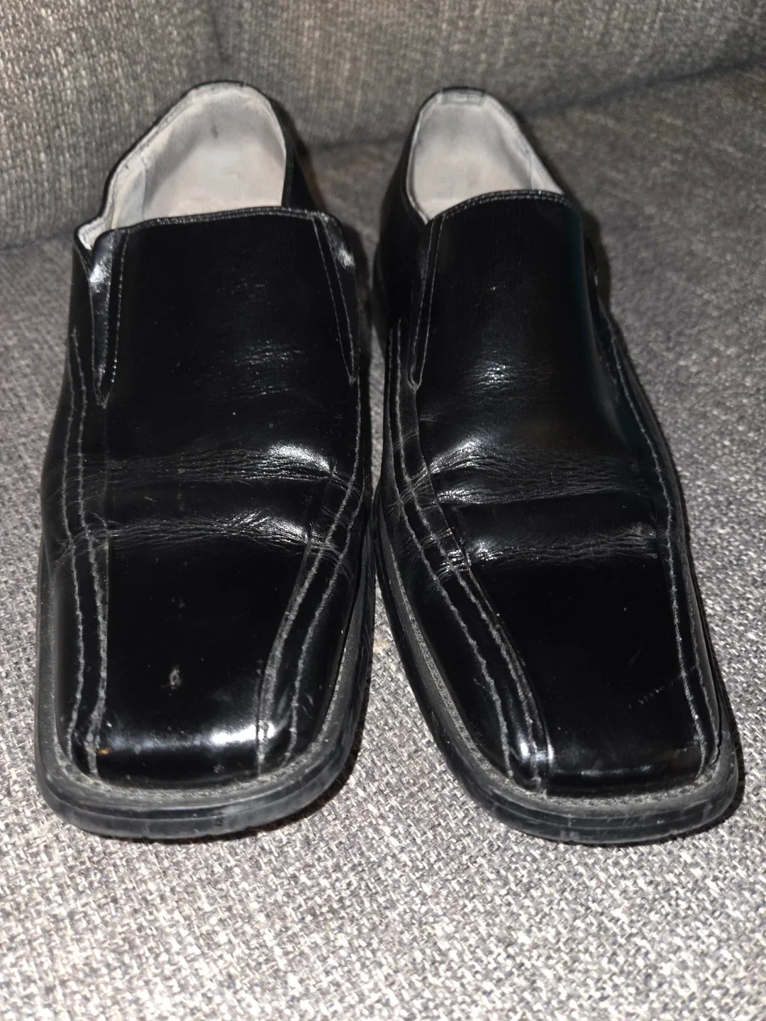 Stacy Adams Men's Beau Slip-On loafers.