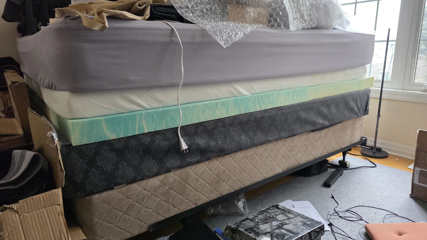 Bed frames and mattress,toppers - photo 2