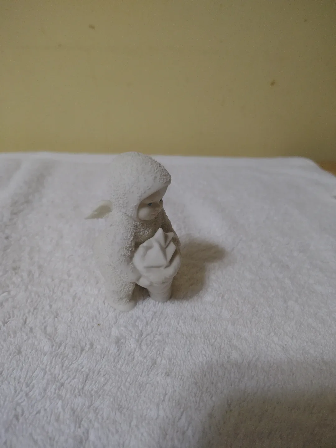 Department 56 Snowbabies "Special Delivery" Figurine image indicator(3)