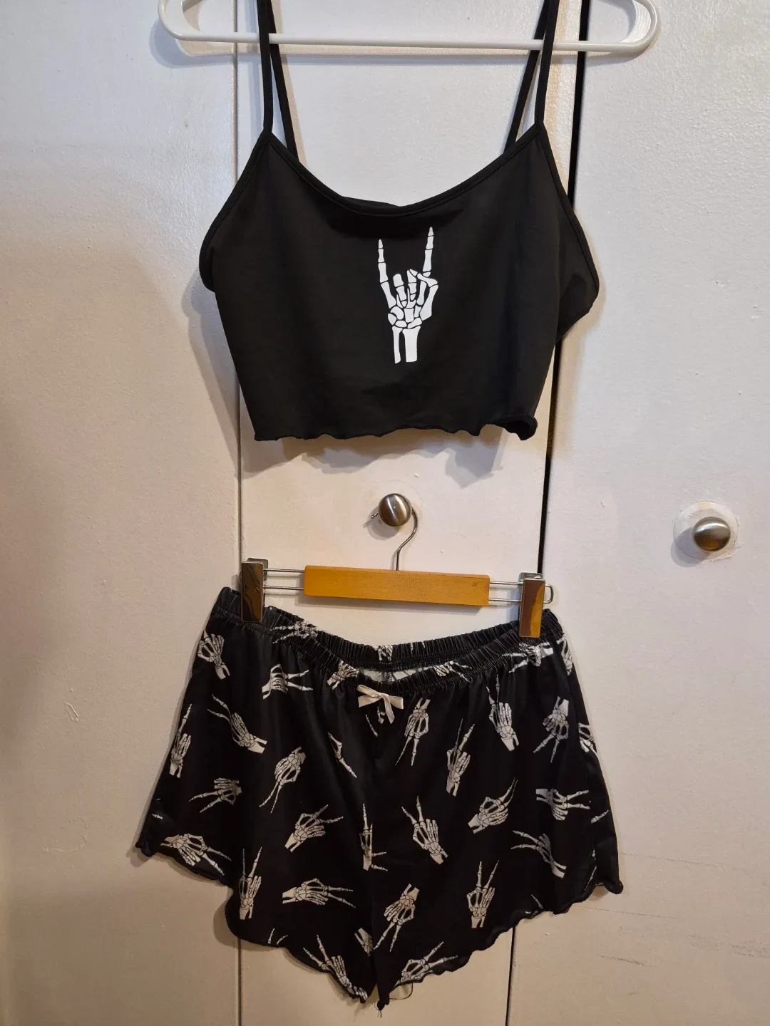 Shein pj's sets (worn once) image indicator(2)