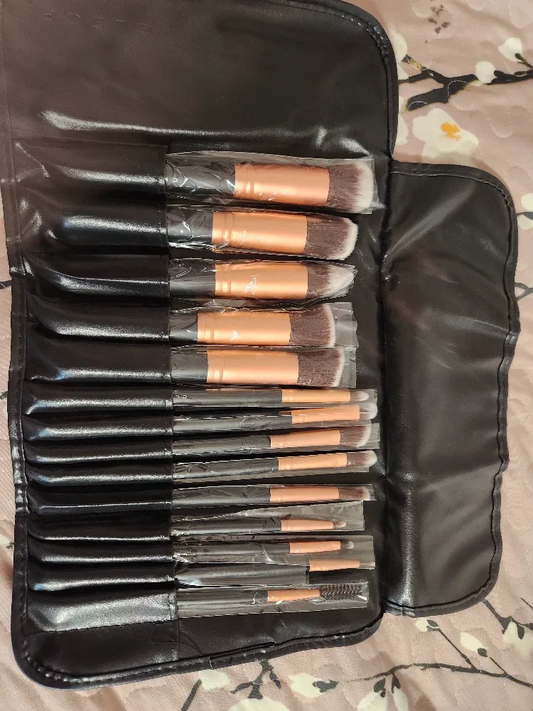 Makeup Brush Set with Case