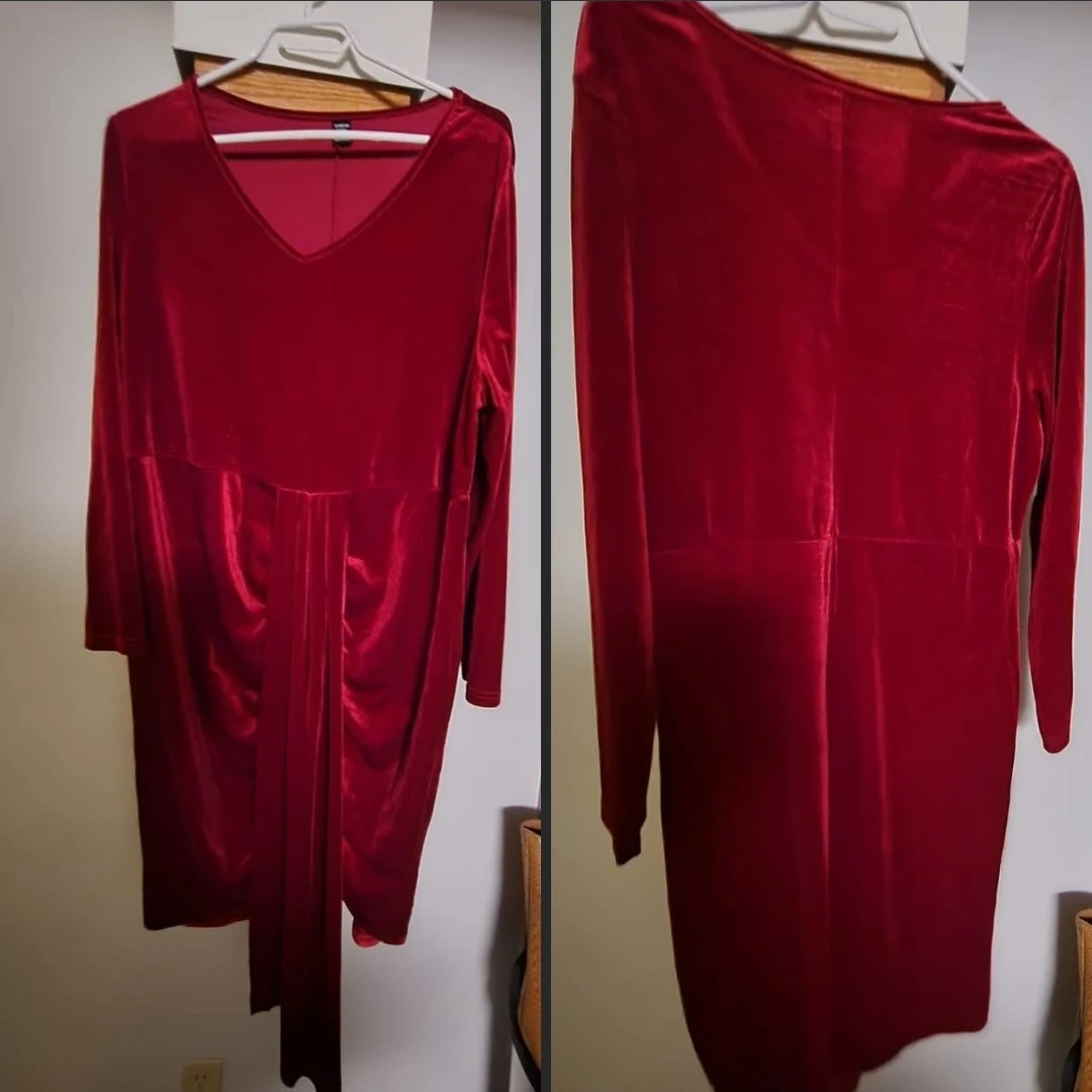 🏆  SHEIN Red Velour Dress - Size 2x - photo 2