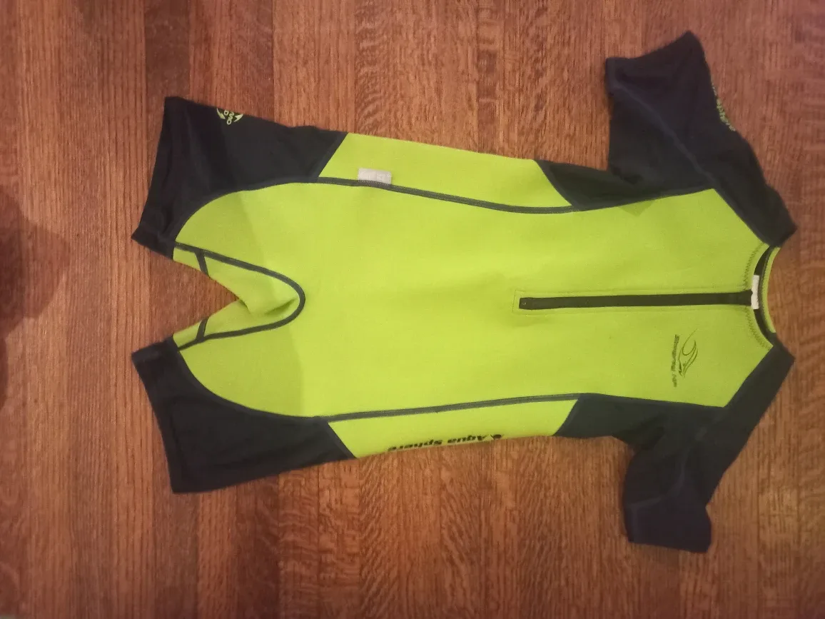 Aqua Sphere Kids' Wetsuit - Size 6