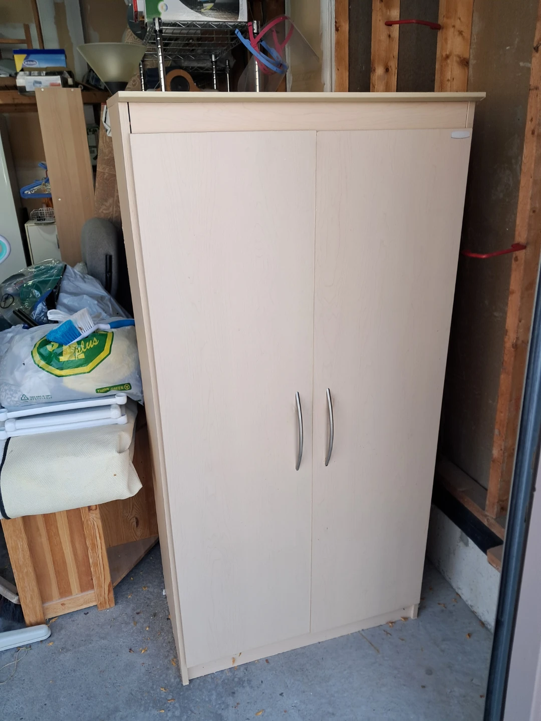Rubber Maid Beige Cabinet with Shelves