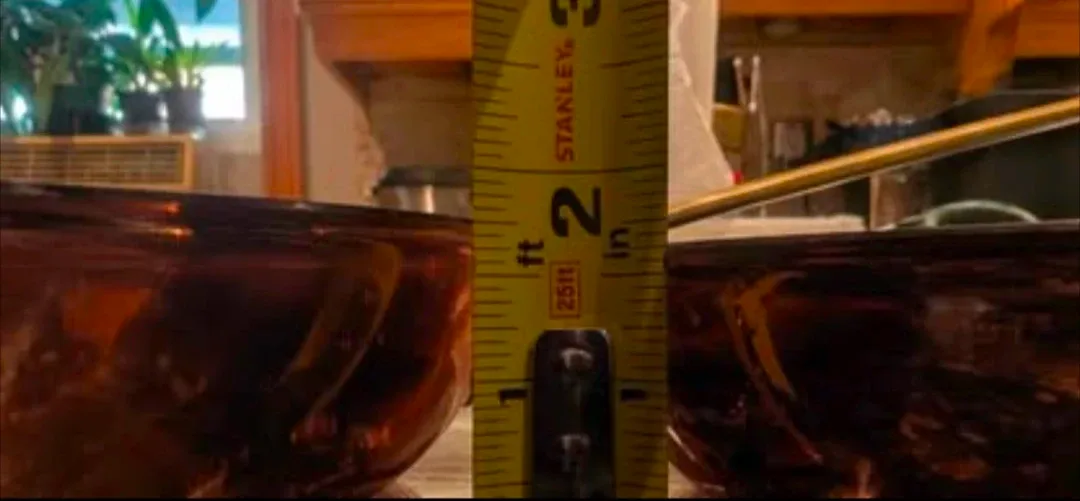 #Cleanout 2 Vintage Copper Skillets with Brass Handles image indicator(7)