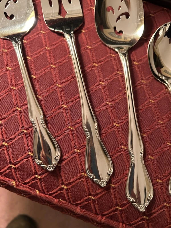 Chateau Stainless Flatware by Oneida - photo 2