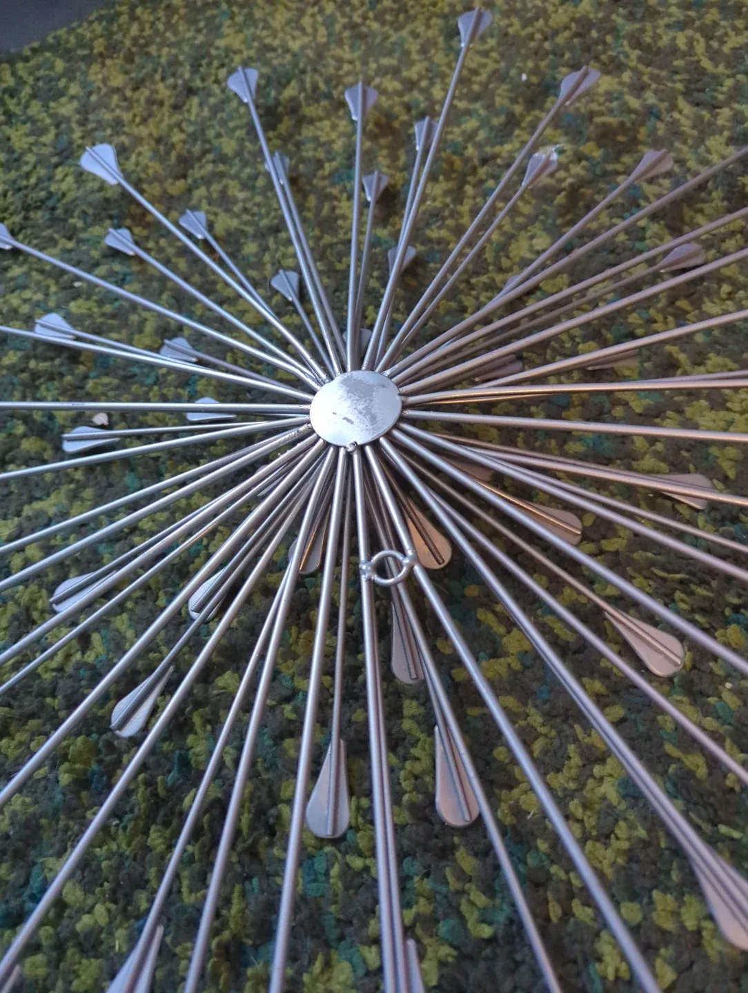 Metal Starburst Wall Decor image indicator(2)