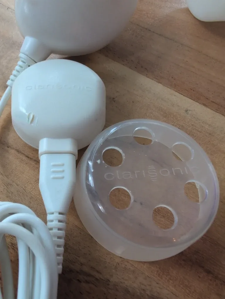 Clarisonic Mia 2 Facial Cleansing Brush +Travel case - #cleanout image indicator(3)