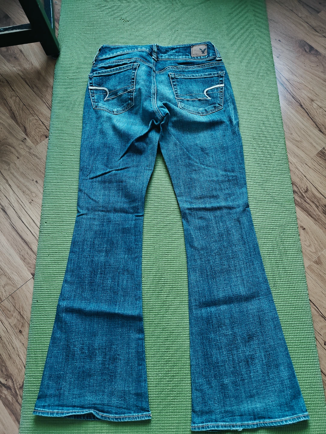 American Eagle Flare Jeans, size 0, rarely used - photo 2