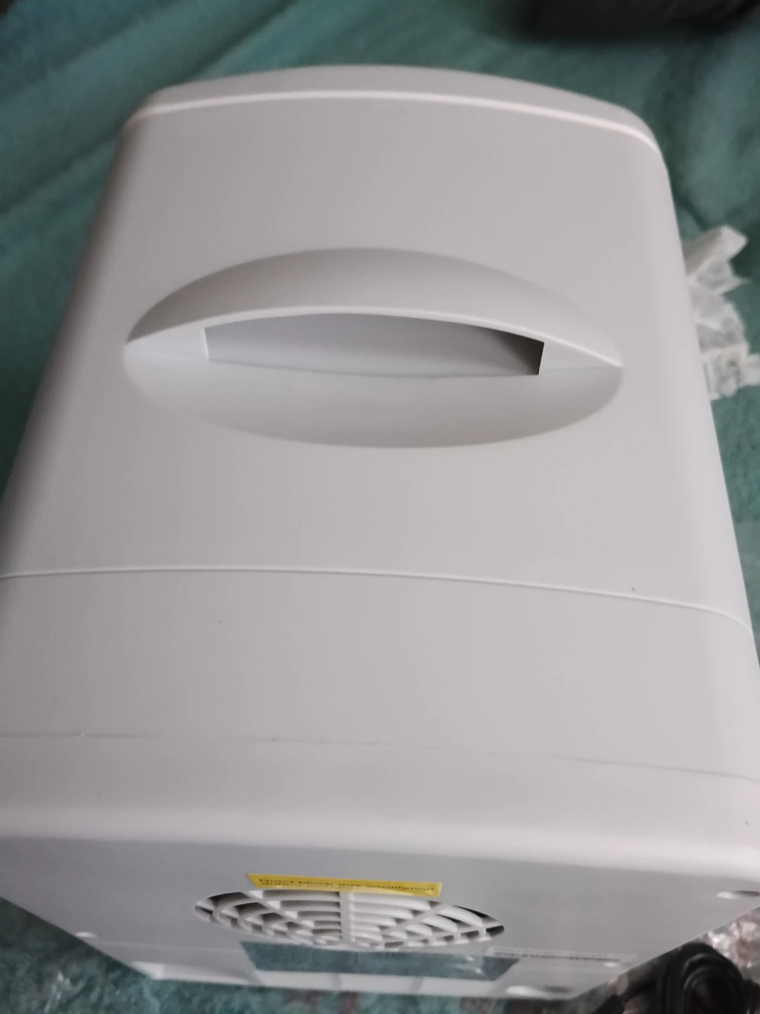 New!!!  Frigidaire Mini Personal Fridge Cooler - photo 5