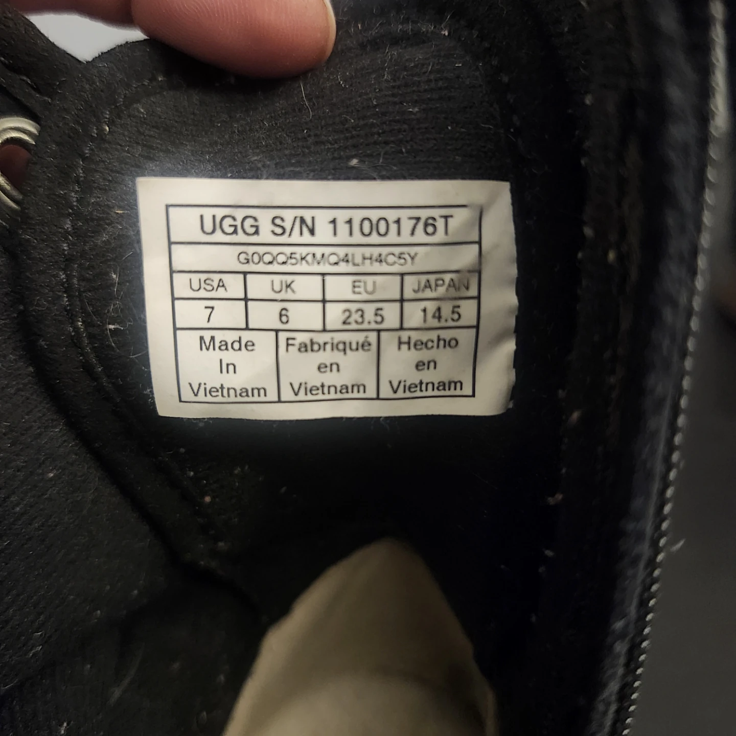 UGG Boots - Black, Size 7 toddler - photo 5