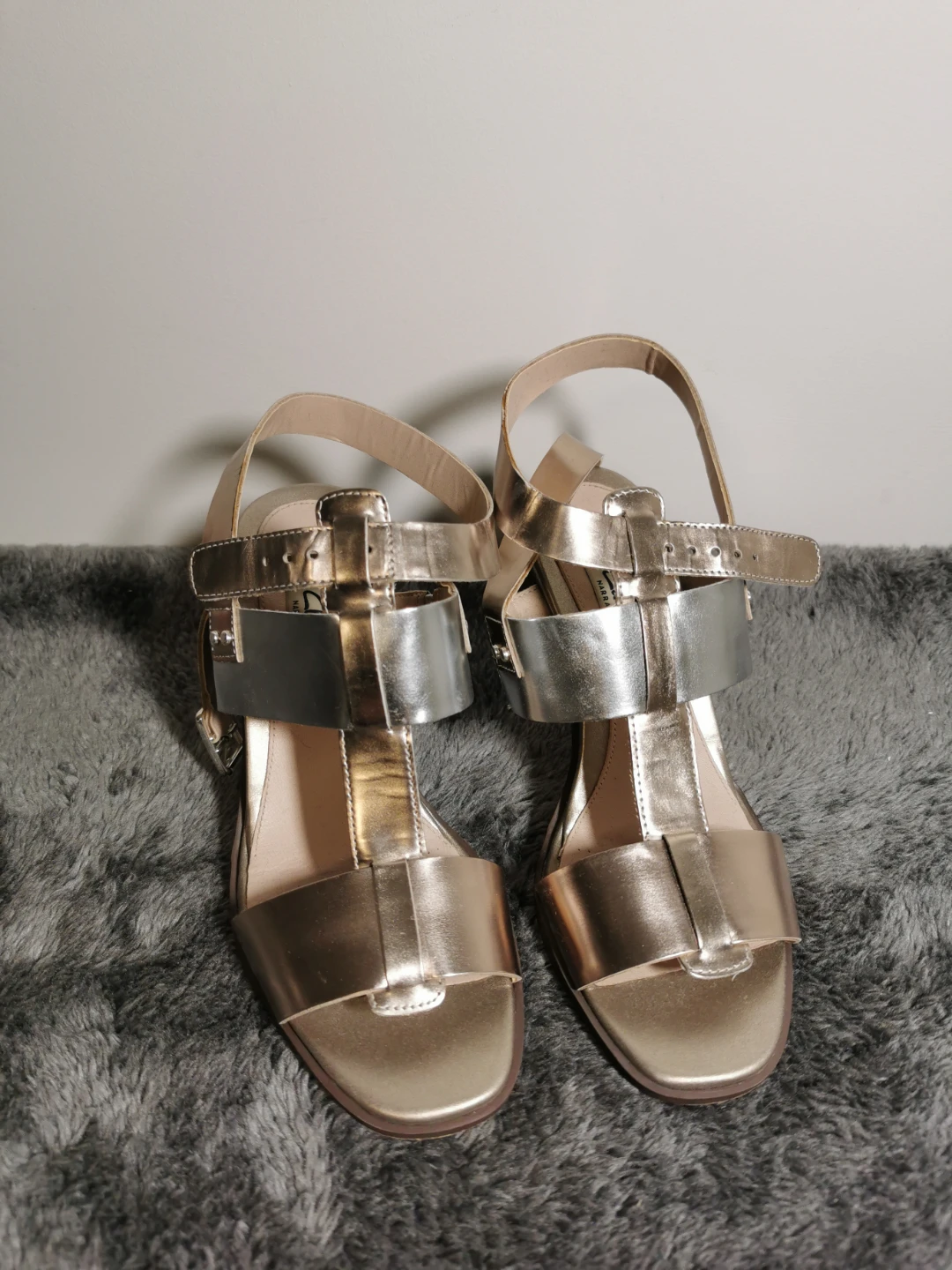 Clarks Metallic Heeled Sandals, Size 6