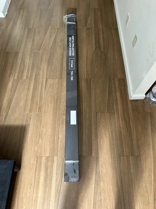 New 100" 8K UHD television - projector/screen/speakers/itpv image indicator(8)