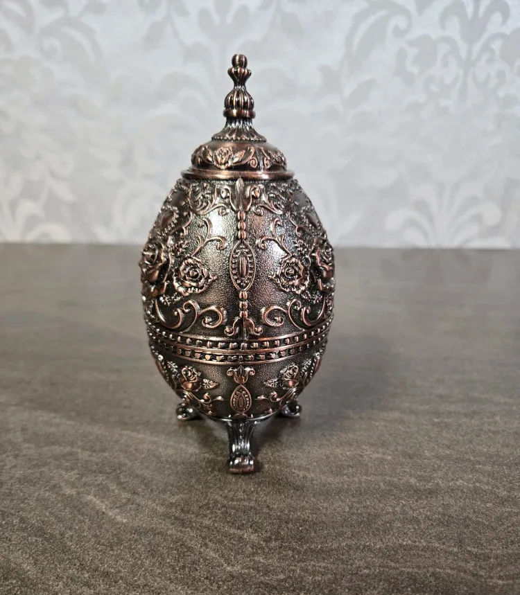 Vintage Style Metal Toothpick Dispenser image indicator(4)