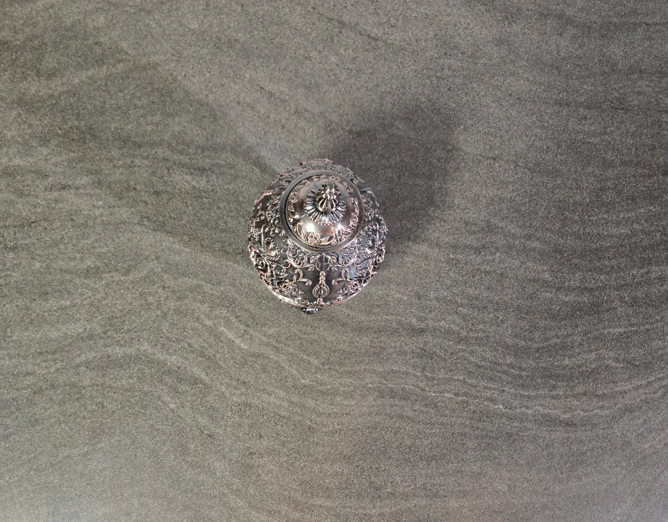 Vintage Style Metal Toothpick Dispenser image indicator(5)