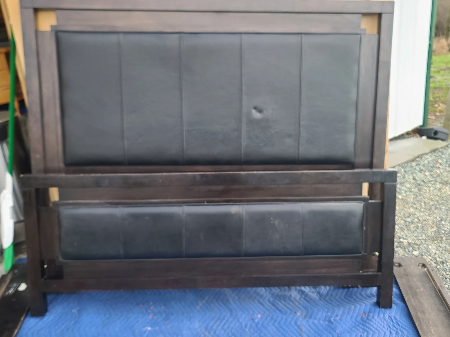 Upholstered Queensize  Bedframe- Dark Brown - photo 3