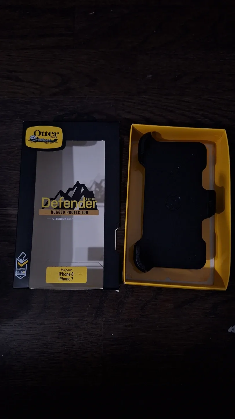 Otterbox Defender Series iPhone 7/8 Belt Clip - Black