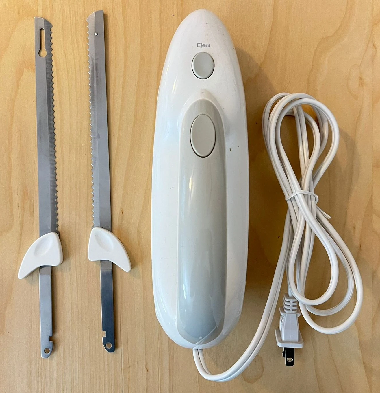 Toastmaster Electric Carving Knife Model 6102 - photo 2