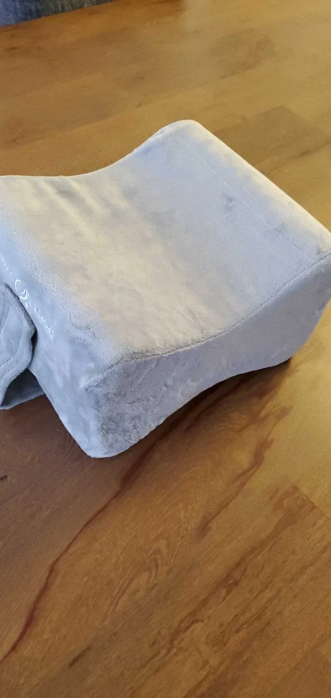 Sports Medica Knee Pillow