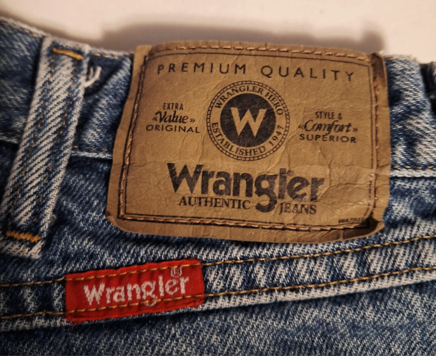 #Cleanout Wrangler Authentic Jeans, Size 34x30 image indicator(2)
