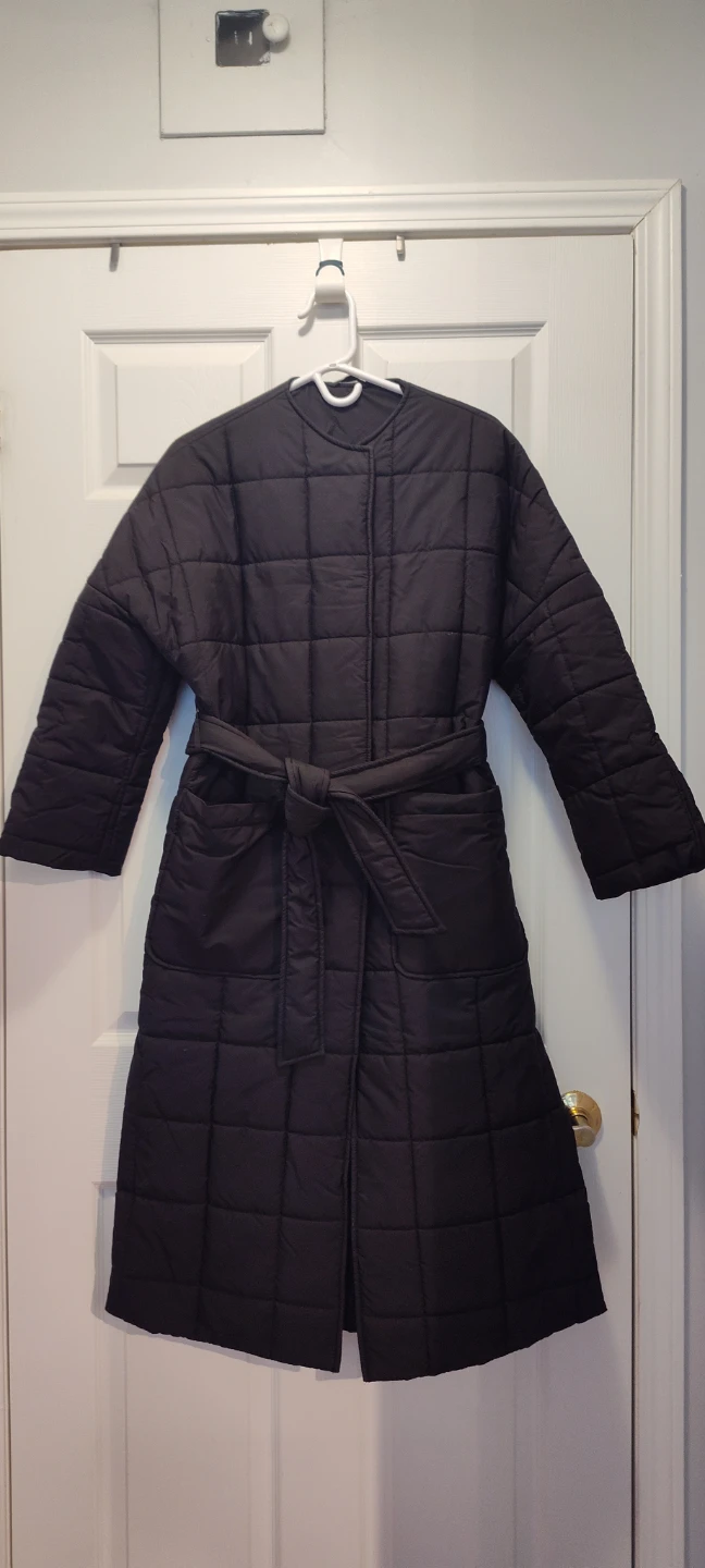 Black Quilted Winter Jacket - Cozy & Stylish!