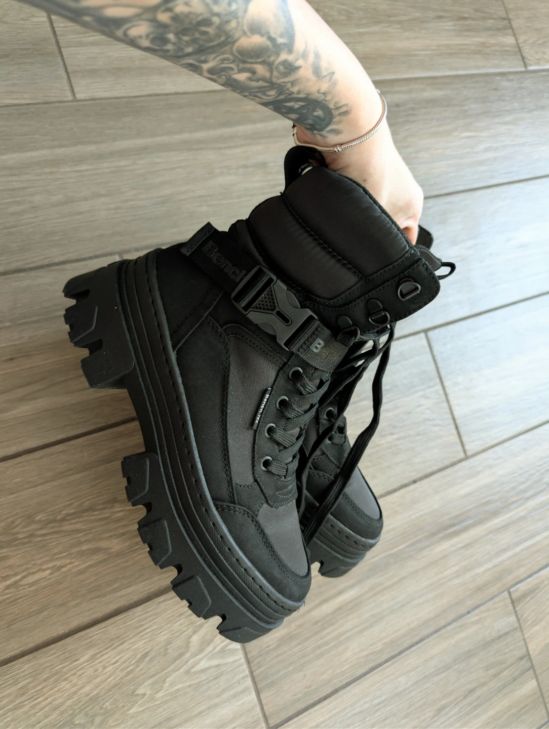 Bench. Black Ankle Boots 8,5